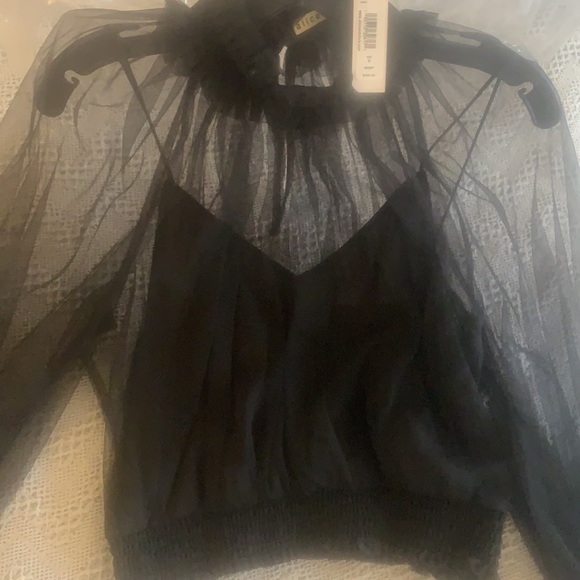 Alice and Olivia ALEXIA RUFFLE NECK CROP TOP - Picture 7 of 7